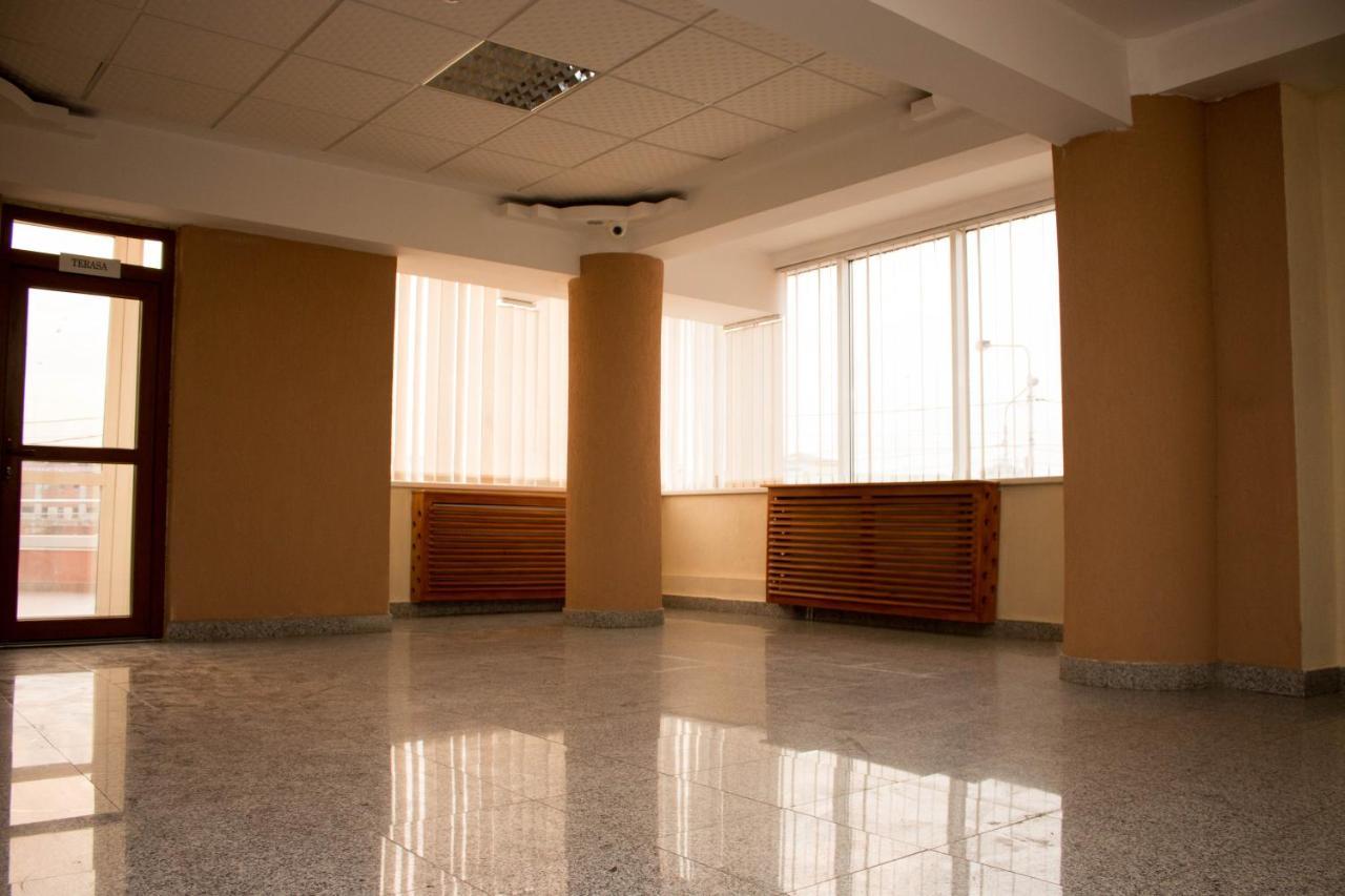 N&S Hotel Barlad Bîrlad 外观 照片
