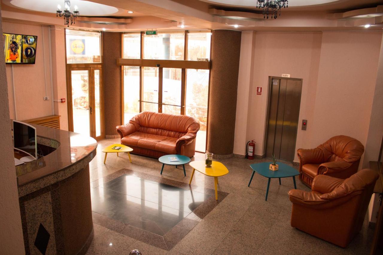N&S Hotel Barlad Bîrlad 外观 照片